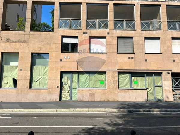 Locale Commerciale Famagosta, Milano, MI Affitto - Foto 2