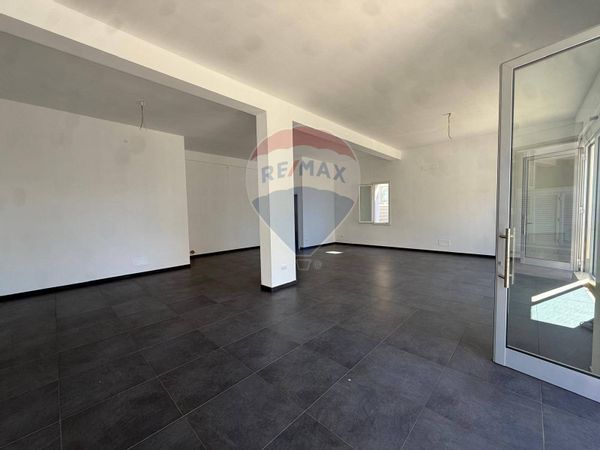 Locale Commerciale Isola delle Femmine, PA Affitto - Foto 2