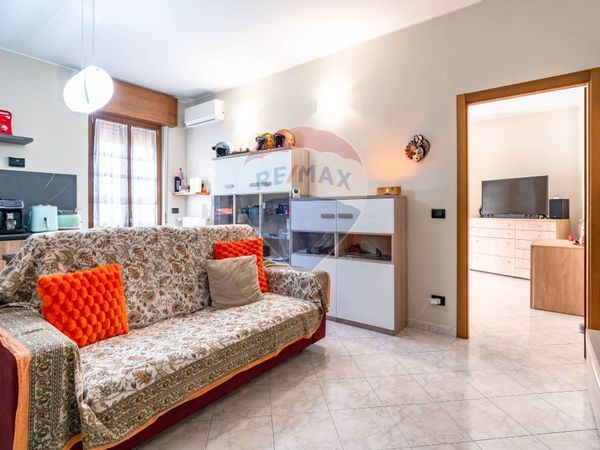 Appartamento Zona Semi-centro, Garbagnate Milanese, MI Vendita - Foto 2