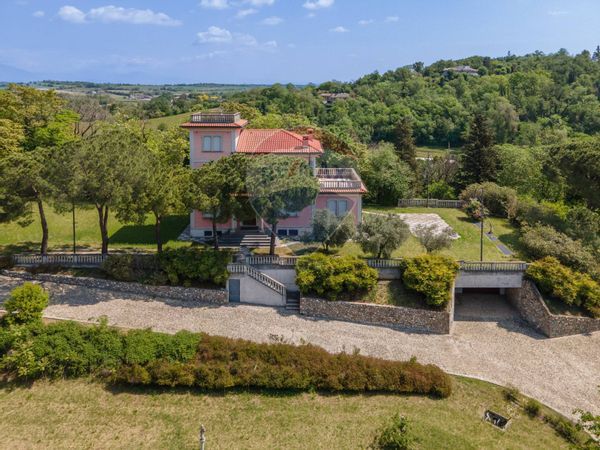 Villa singola Centro, Castiglione delle Stiviere, MN Affitto