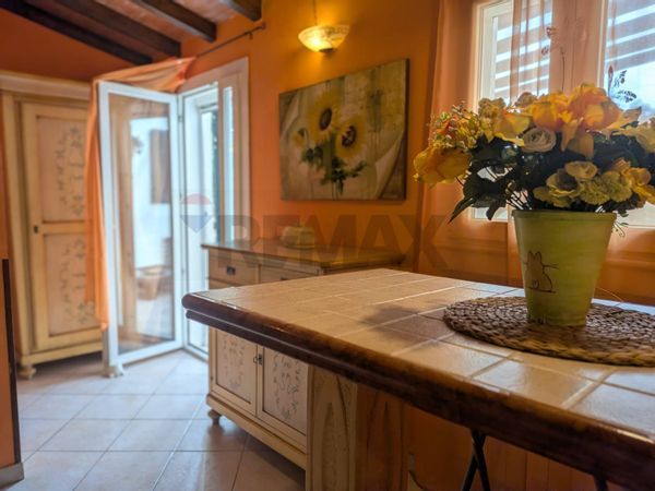 Casa Semindipendente Zona Stadio, Carrara, MS Vendita