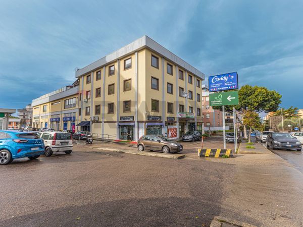 Ufficio Carbonazzi, Sassari, SS Affitto