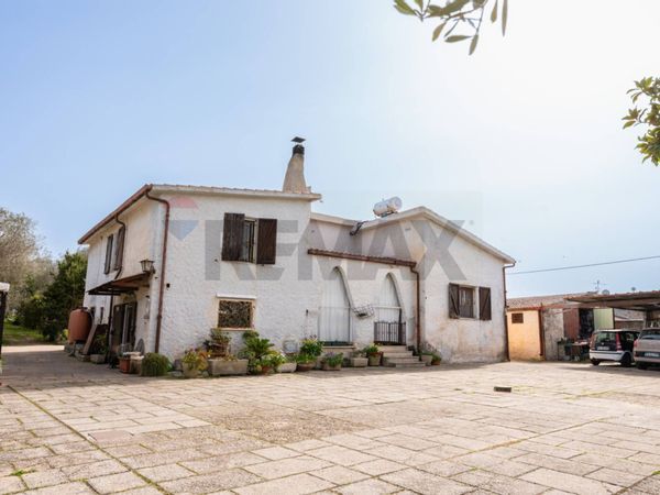 Villa singola Periferia, Sassari, SS Vendita