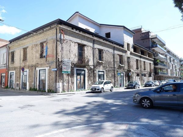 Locale Commerciale Centro, Caserta, CE Affitto - Foto 3
