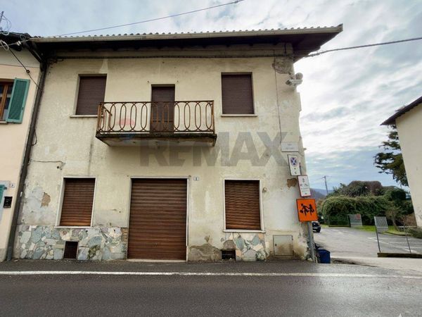 Casa Semindipendente Adrara San Martino, BG Vendita