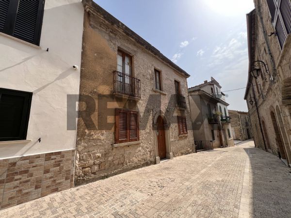 Casa Semindipendente Fragneto Monforte, BN Vendita