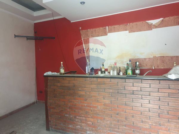 Attività  Commerciale Zona Corso Umberto I, Caivano, NA Affitto