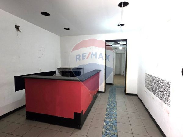 Locale Commerciale San Salvario, Torino, TO Affitto