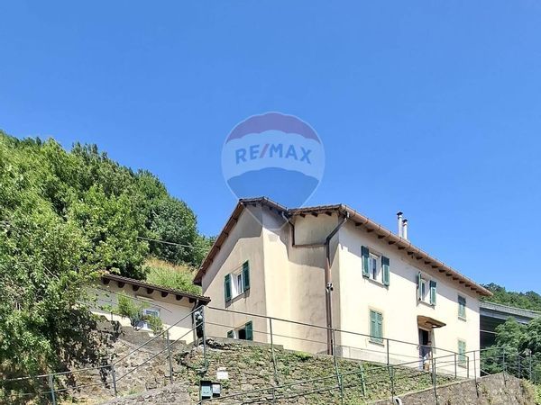 Casa Indipendente Fado, Mele, GE Vendita