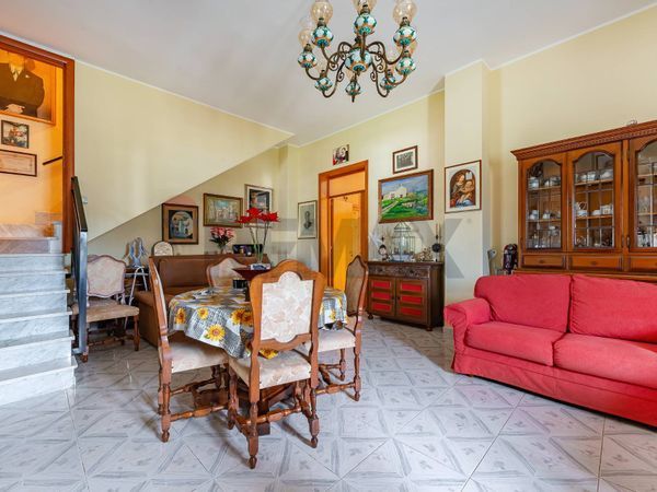 Villa singola Modugno, BA Vendita