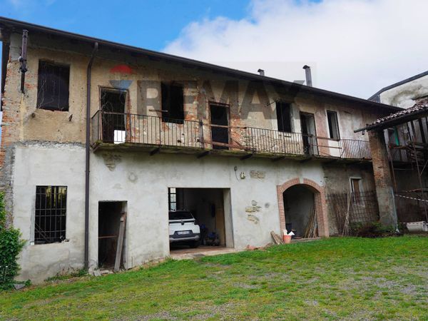 Rustico Loreto, Osnago, LC Vendita