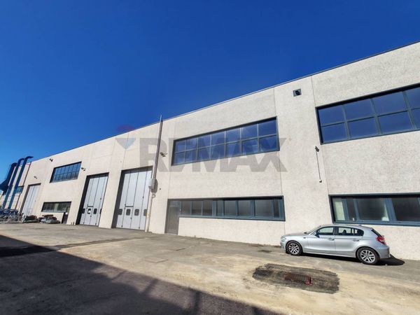 Capannone Industriale Sacconago, Busto Arsizio, VA Affitto - Foto 2