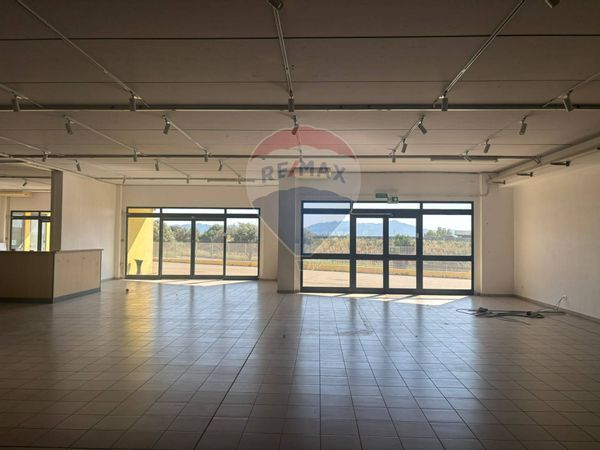 Locale Commerciale Sestu, CA Affitto - Foto 2