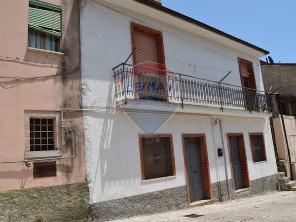 Casa Semindipendente Pietrelcina, BN Vendita