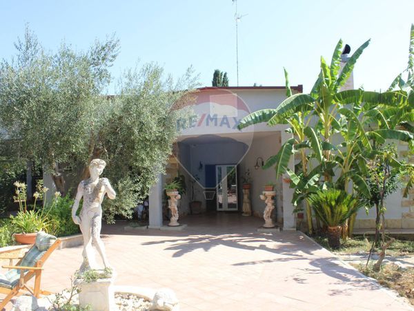 Villa singola Bitetto, BA Vendita