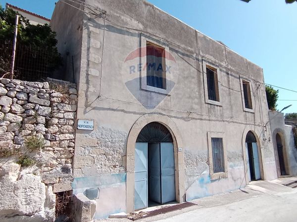 Casa Indipendente Ferla, SR Vendita