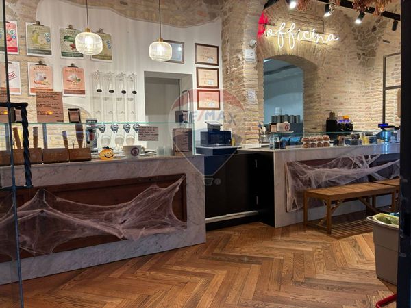 Locale Commerciale Prati, Roma, RM Affitto