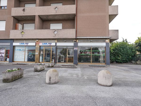 Locale Commerciale Medolago, BG Affitto