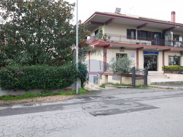 Locale Commerciale Guidonia, Guidonia Montecelio, RM Vendita - Foto 4