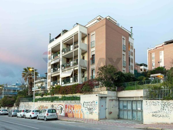 Appartamento Punici-Merello, Cagliari, CA Vendita