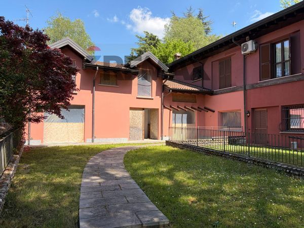 Villa a schiera Capolago, Varese, VA Vendita