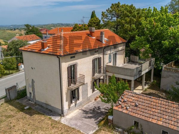 Casa Indipendente Casalanguida, CH Vendita