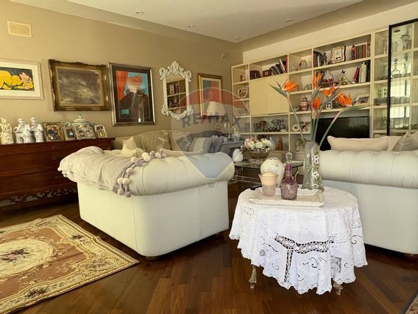 Villa singola Valenzano, BA Vendita