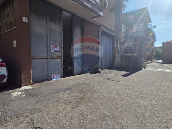 Locale Commerciale Mascalucia, CT Affitto