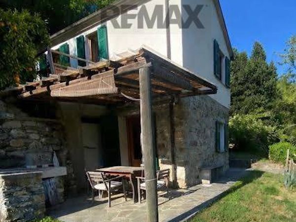 Casa Indipendente San Pietro Frascati, Castiglione Chiavarese, GE Vendita