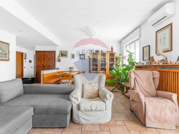 Attico/Mansarda Zona San Pietro, Rho, MI Vendita - Foto 2