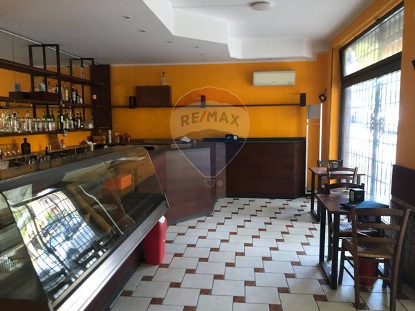 Locale Commerciale Santa Lucia, Perugia, PG Affitto