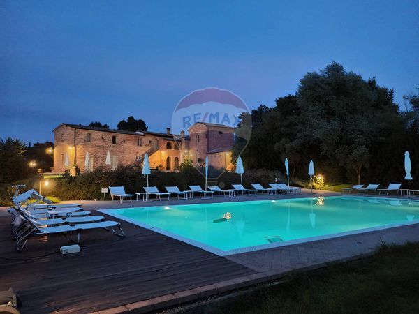 Cascina/Casale Foiano della Chiana, AR Vendita