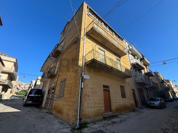 Casa Indipendente Pietraperzia, EN Vendita