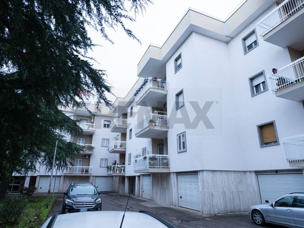 Appartamento Modugno, BA Vendita