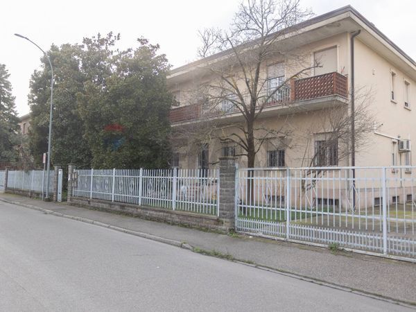 Locale Commerciale S. Lazzaro, Piacenza, PC Vendita