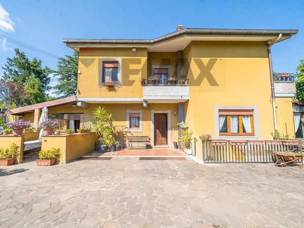 Villetta bifamiliare Parco dei Lecci, Nemi, RM Vendita