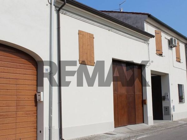 Casa Semindipendente Commessaggio, MN Vendita