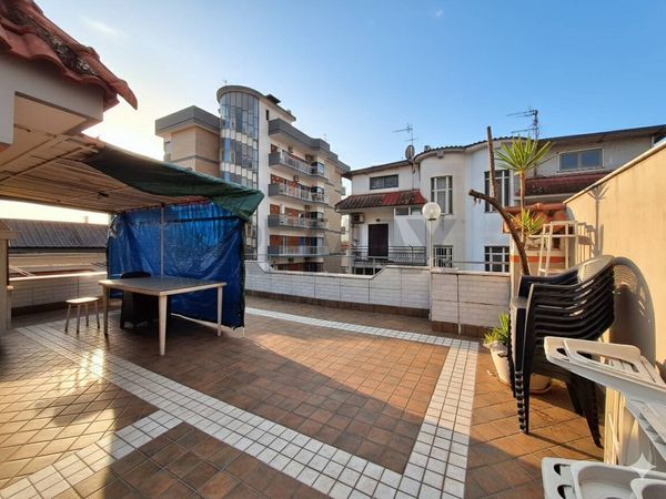 Villetta bifamiliare Pio XII, Casoria, NA Vendita