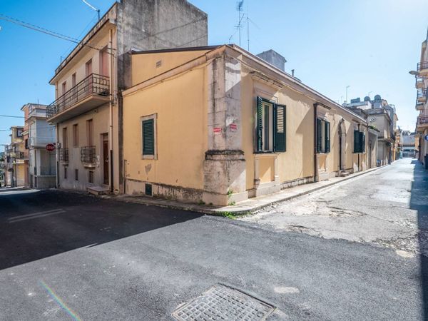 Casa Indipendente Rosolini, SR Vendita