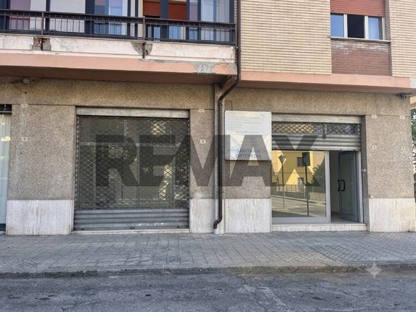 Locale Commerciale Lanciano, CH Affitto