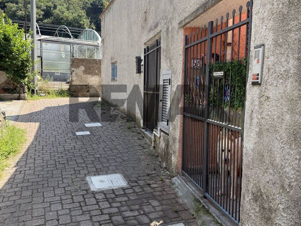 Casa Semindipendente Boragni, Tovo San Giacomo, SV Vendita