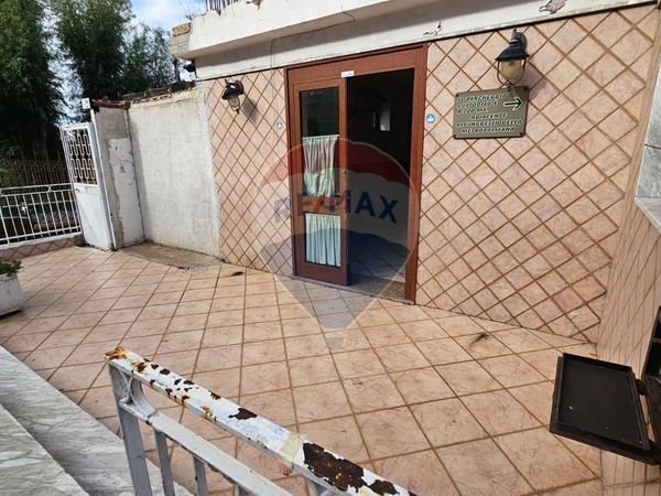 Locale Commerciale Centro, Pozzuoli, NA Affitto - Foto 4