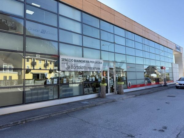 Attività  Commerciale Pian di Vedoia, Ponte nelle Alpi, BL Affitto - Foto 2