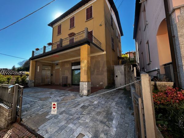 Porzione di casa Cuasso al Monte, VA Vendita