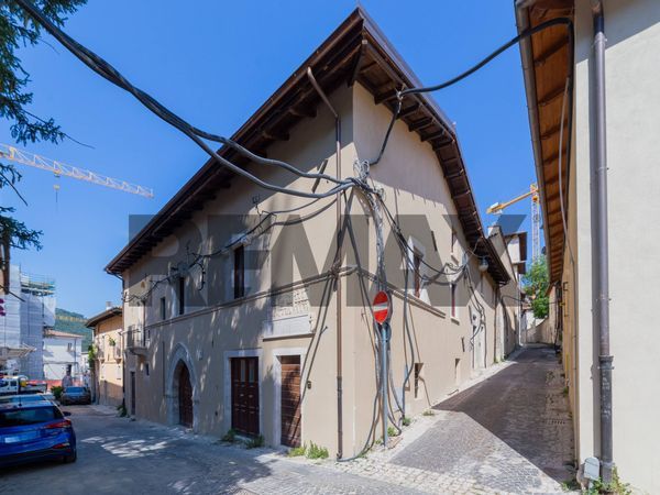 Casa Semindipendente Centro storico, L'Aquila, AQ Vendita - Foto 2