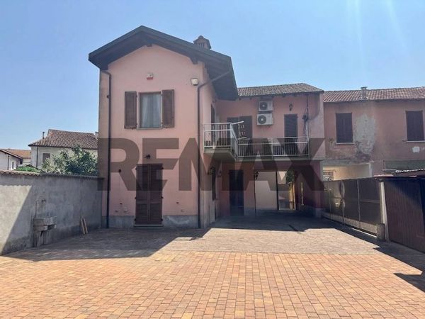 Casa Indipendente Garlasco, PV Vendita