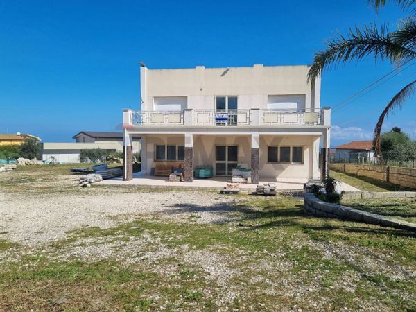 Locale Commerciale Augusta, SR Affitto