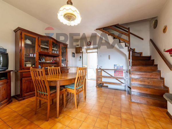 Casa Semindipendente Noceta, Castiglion Fiorentino, AR Vendita