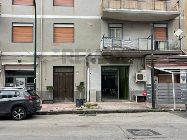 Attività  Commerciale Favara, AG Affitto