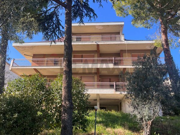 Casa Indipendente Madonna della Pace, Città Sant'Angelo, PE Vendita